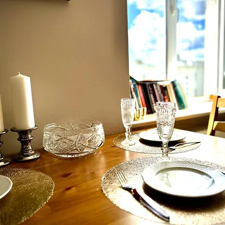 43m2 Saski- Blisko Starowki I Dworca Centralnego- Elektoralna 19a