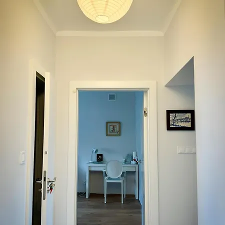 43m2 Saski- Blisko Starowki I Dworca Centralnego- Elektoralna 19a Appartement