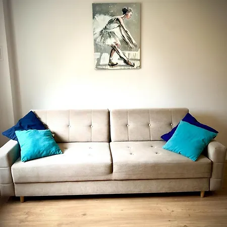 43m2 Saski- Blisko Starowki I Dworca Centralnego- Elektoralna 19a