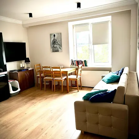 43m2 Saski- Blisko Starowki I Dworca Centralnego- Elektoralna 19a Appartement