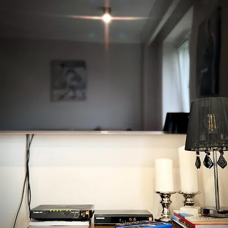 43m2 Saski- Blisko Starowki I Dworca Centralnego- Elektoralna 19a Varsó