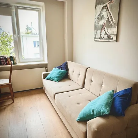 Apartman 43m2 Saski- Blisko Starowki I Dworca Centralnego- Elektoralna 19a