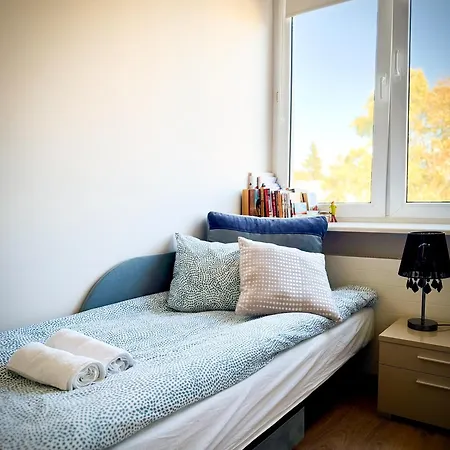 Apartman 43m2 Saski- Blisko Starowki I Dworca Centralnego- Elektoralna 19a *
